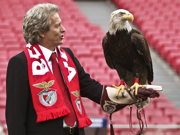 benfica-new-coach-jorge-jesus-and-owl.jpg